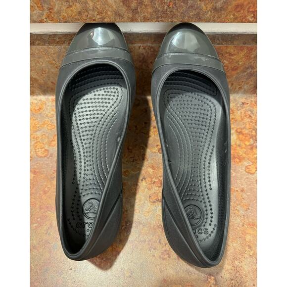Croc’s black/gray patent leather toe cap women's size 8, ballet flats, slip on - Picture 4 of 5